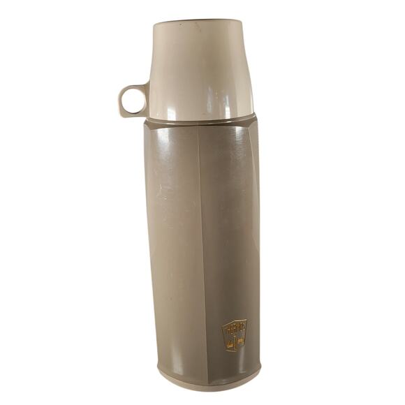 Vintage Thermos Brand 2404 Quart-Size Vacuum Flask Beige w/ Cups & Lid - Picture 3 of 13